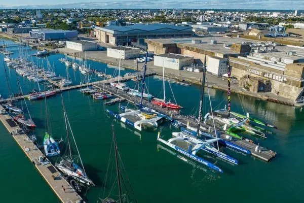 Port de Lorient où est basé le Class 40 d'Amarris