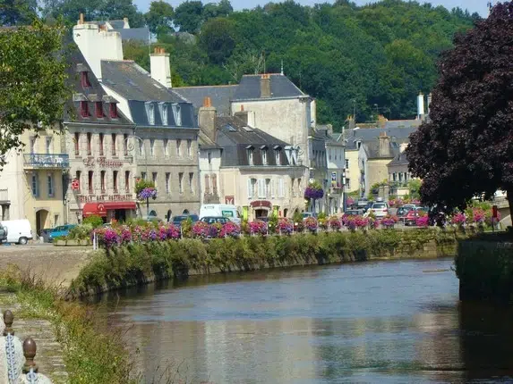 photo de la ville de quimperlé, à quelques minutes du cabinet Amarris Expertise Comptable